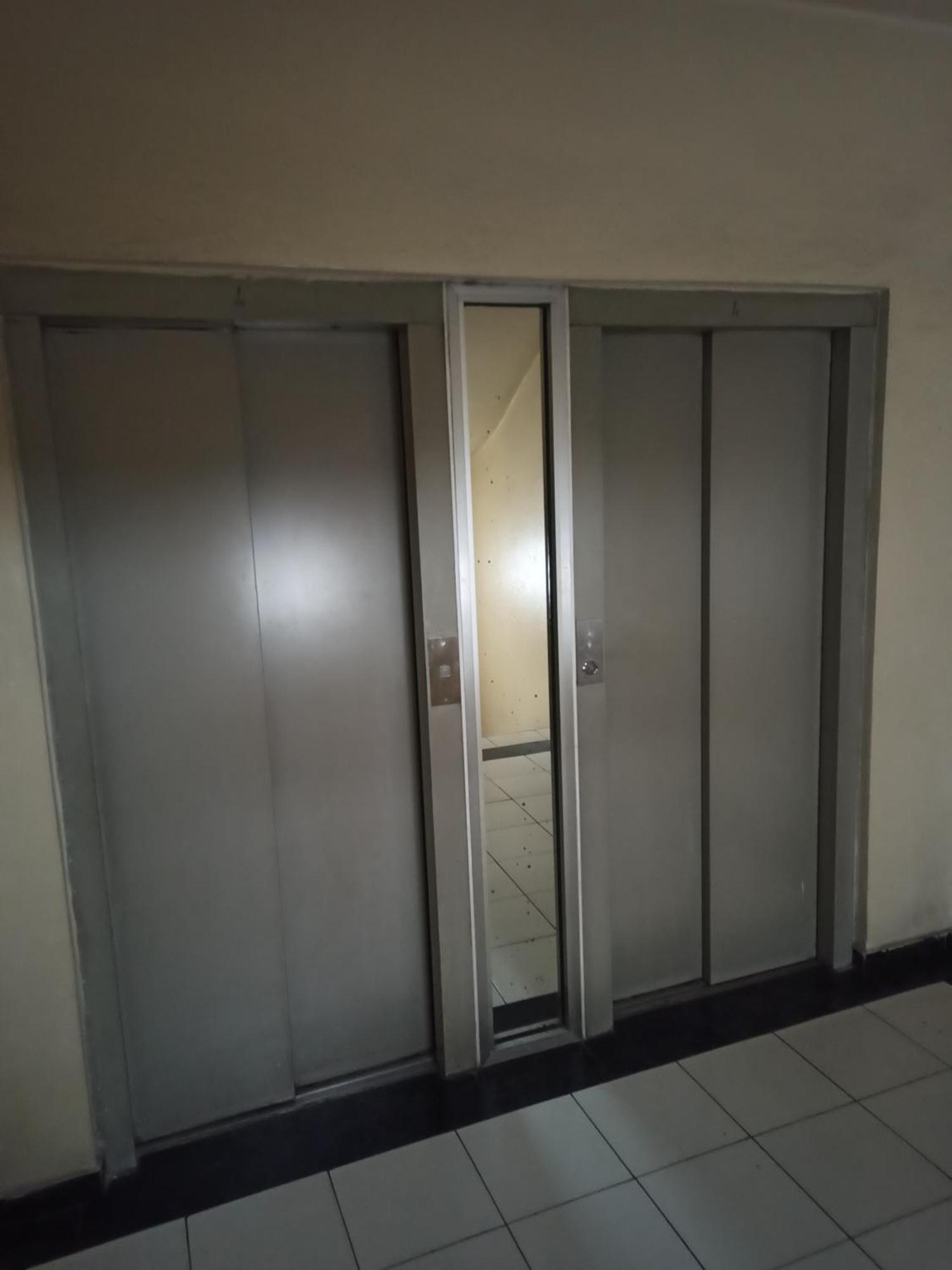 Appartement Marina Bay Tanger Luaran gambar